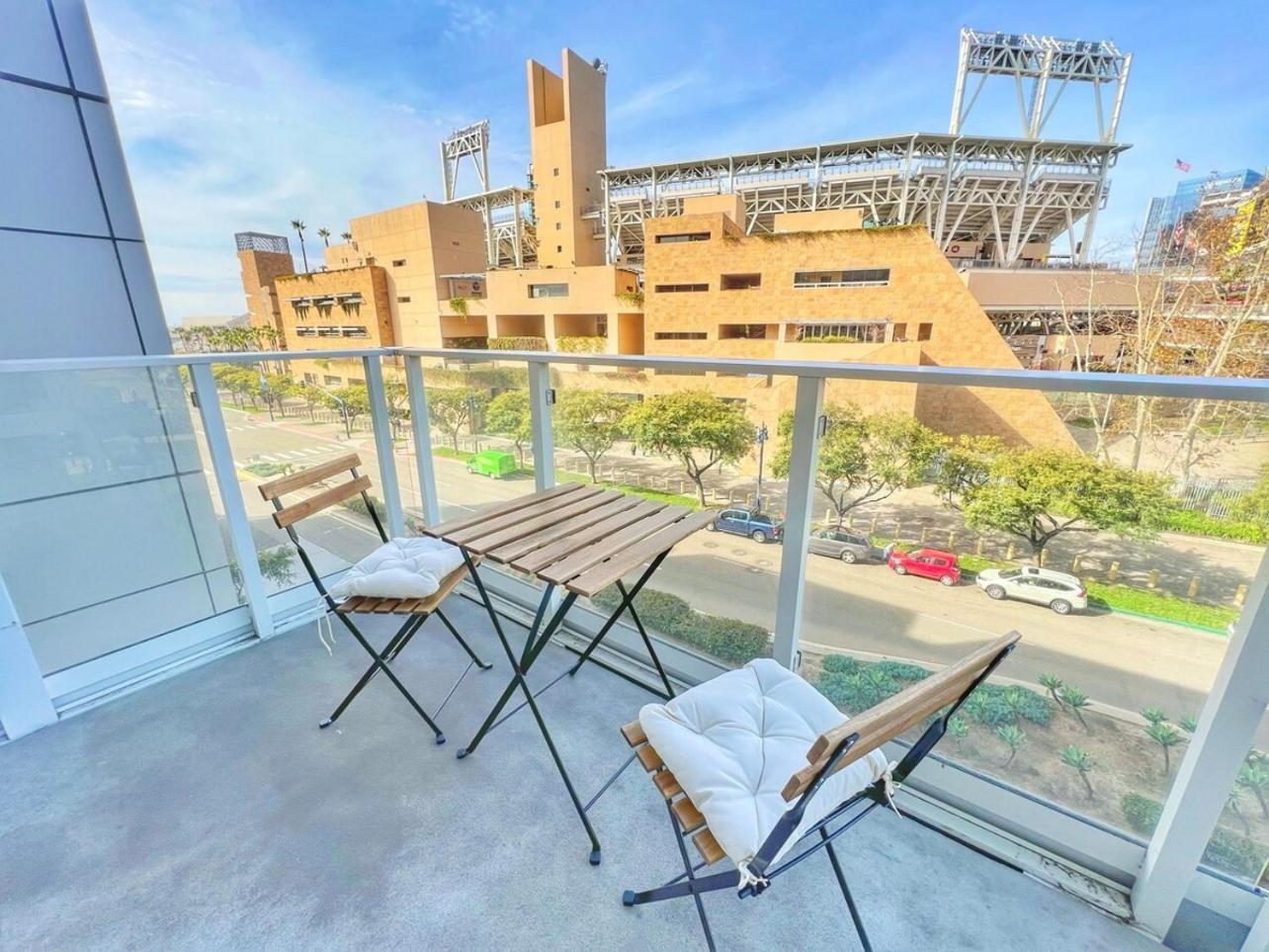Stunning Apartment By Petco Park! San Diego Bagian luar foto